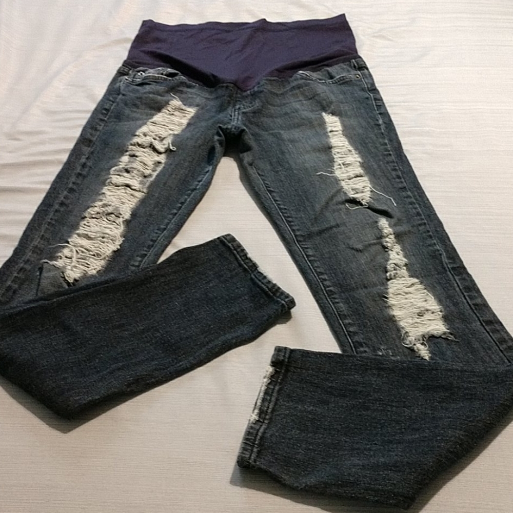 Distressed skinny maternity jeans 31 over bump Pink Blush